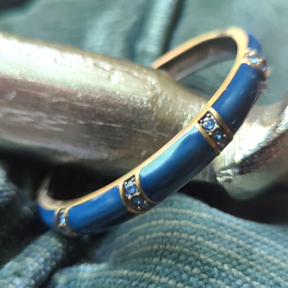 Enamel Hinged Bangle